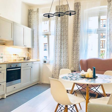 Apartament Delux 2 Legnica Ul. Kominka 16 Appartement Buitenkant foto