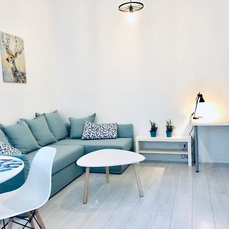 Apartament Delux 2 Legnica Ul. Kominka 16 Appartement Buitenkant foto