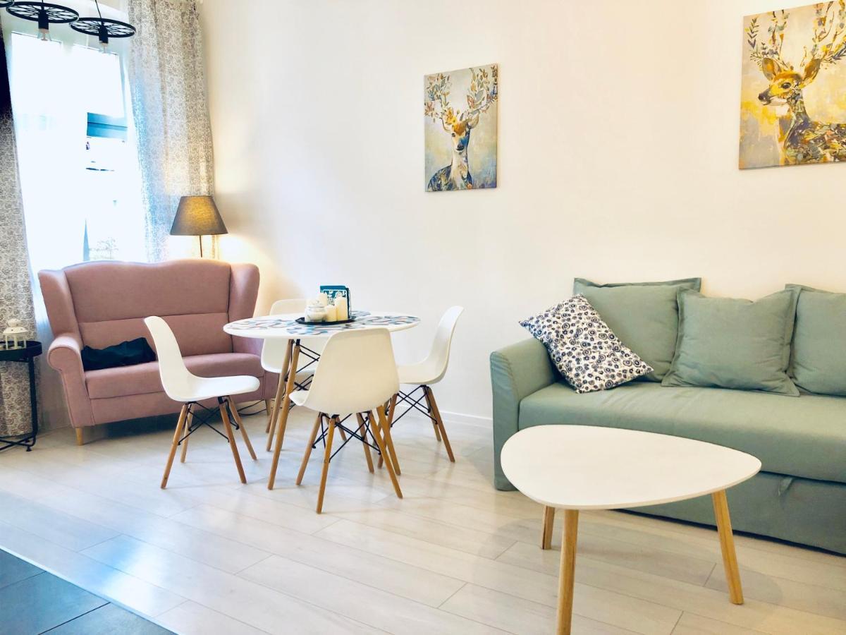 Apartament Delux 2 Legnica Ul. Kominka 16 Appartement Buitenkant foto